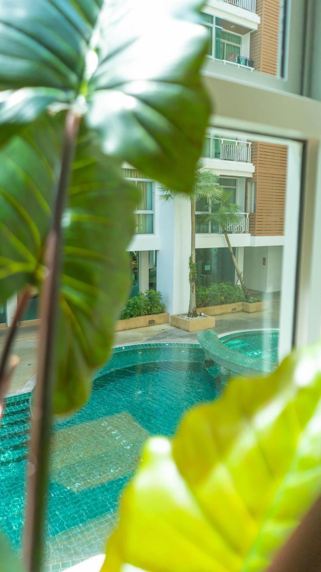 Recently Renovated Pool View Apartment In Modern Complex Patong Buitenkant foto